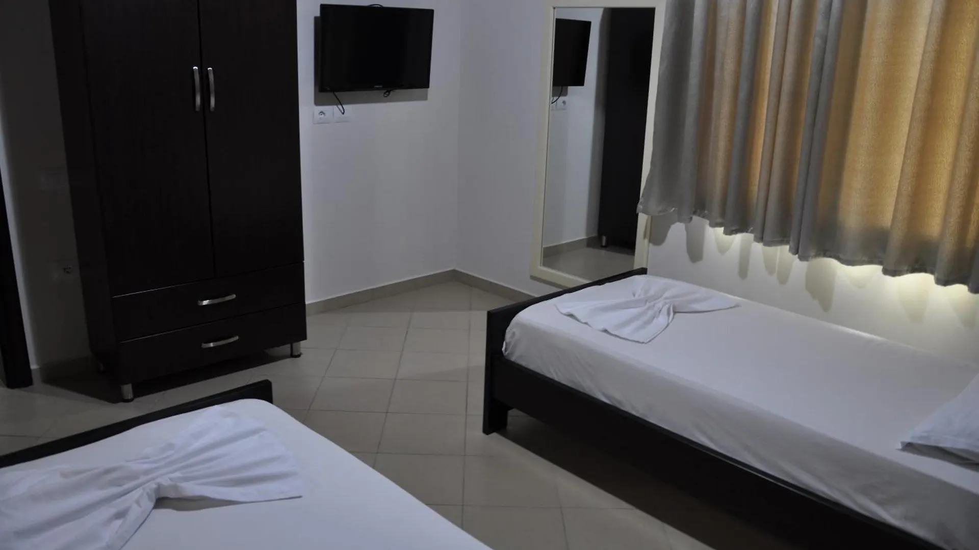 Hotel Villa Qendra Ksamil