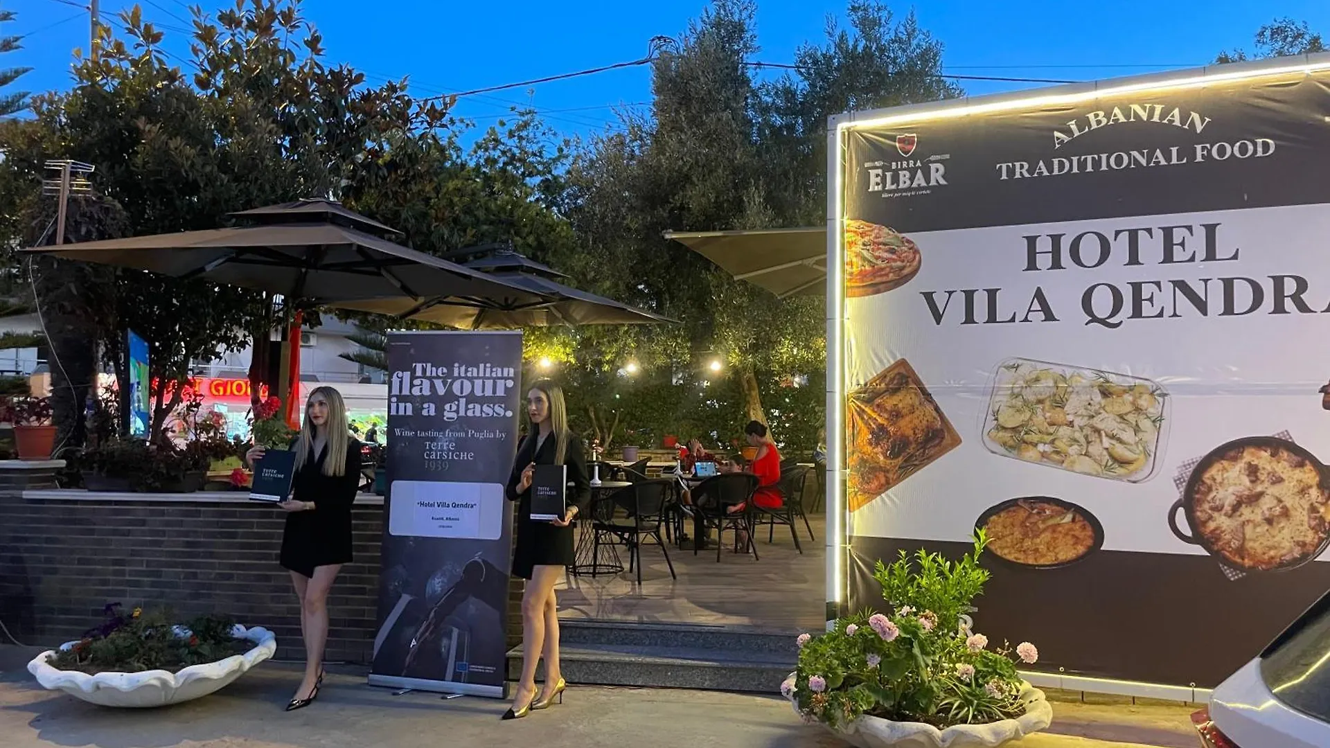 Hotel Villa Qendra Εξαμίλιο