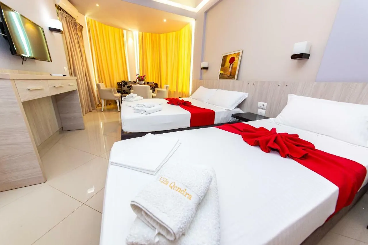 Hotel Villa Qendra Εξαμίλιο